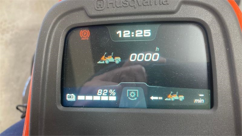 Leasing de Husqvarna R200IX AWD Elektrisk  Husqvarna R200IX AWD Elektrisk: foto 10