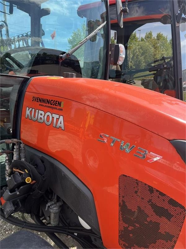 Kubota STW37 Kun 1145 timer  - Trator municipal: foto 5 Kubota STW37 Kun 1145 timer  - Trator municipal: foto 5