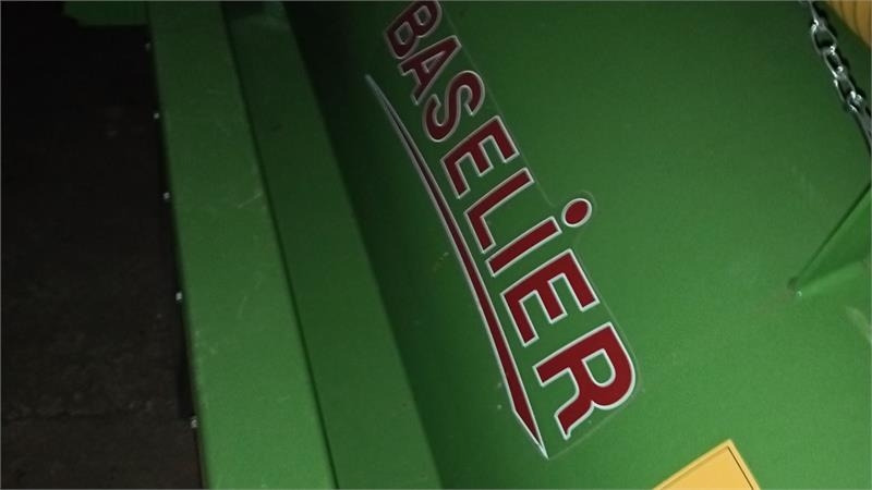 Baselier 4LKB320 - Máquina agrícola: foto 1 Baselier 4LKB320 - Máquina agrícola: foto 1