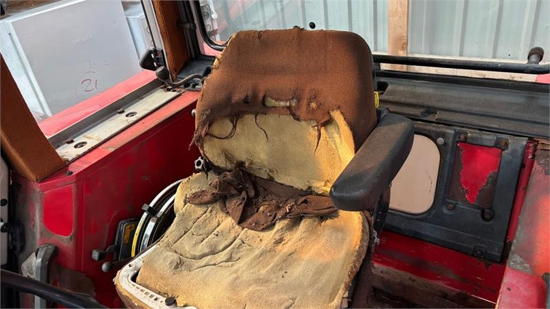 Massey Ferguson 699  - Trator: foto 4 Massey Ferguson 699  - Trator: foto 4