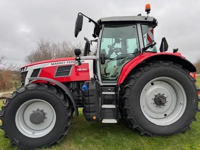 Massey Ferguson 7S.180 Dyna-6 Efficient - Trator: foto 1 Massey Ferguson 7S.180 Dyna-6 Efficient - Trator: foto 1