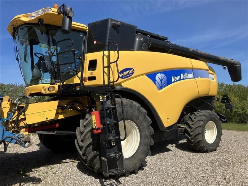 New Holland CX 8080 SLH - Ceifeira debulhadora: foto 1 New Holland CX 8080 SLH - Ceifeira debulhadora: foto 1