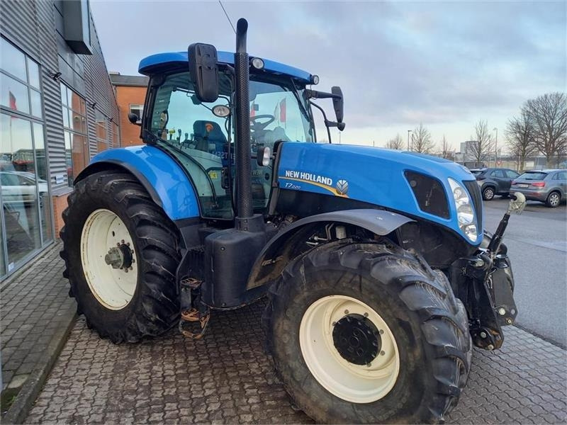 New Holland T7.220 - Trator: foto 5 New Holland T7.220 - Trator: foto 5