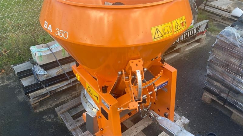 Rauch SA 360 PTO  - Espalhador de areia/ Sal por Veículo municipal/ Especial: foto 1 Rauch SA 360 PTO  - Espalhador de areia/ Sal por Veículo municipal/ Especial: foto 1