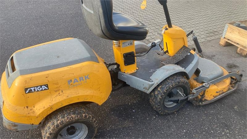 Stiga PARK COMPACT 14 HST 95 Combi - Cortador de grama: foto 2 Stiga PARK COMPACT 14 HST 95 Combi - Cortador de grama: foto 2