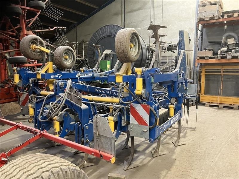 Treffler TGA 430 S - Grade: foto 1 Treffler TGA 430 S - Grade: foto 1
