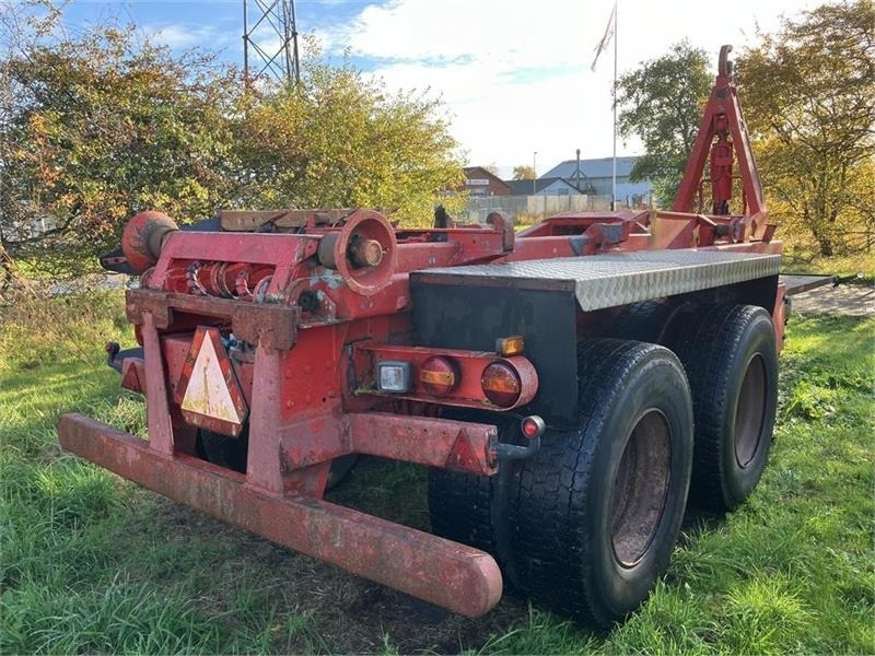 Ukurant Kroghejsvogn med bremser - Reboque ampliroll/ Multibenne: foto 4 Ukurant Kroghejsvogn med bremser - Reboque ampliroll/ Multibenne: foto 4