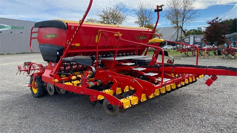 Vaderstad Rapid 400C Combi - Semeadora combinada: foto 1 Vaderstad Rapid 400C Combi - Semeadora combinada: foto 1