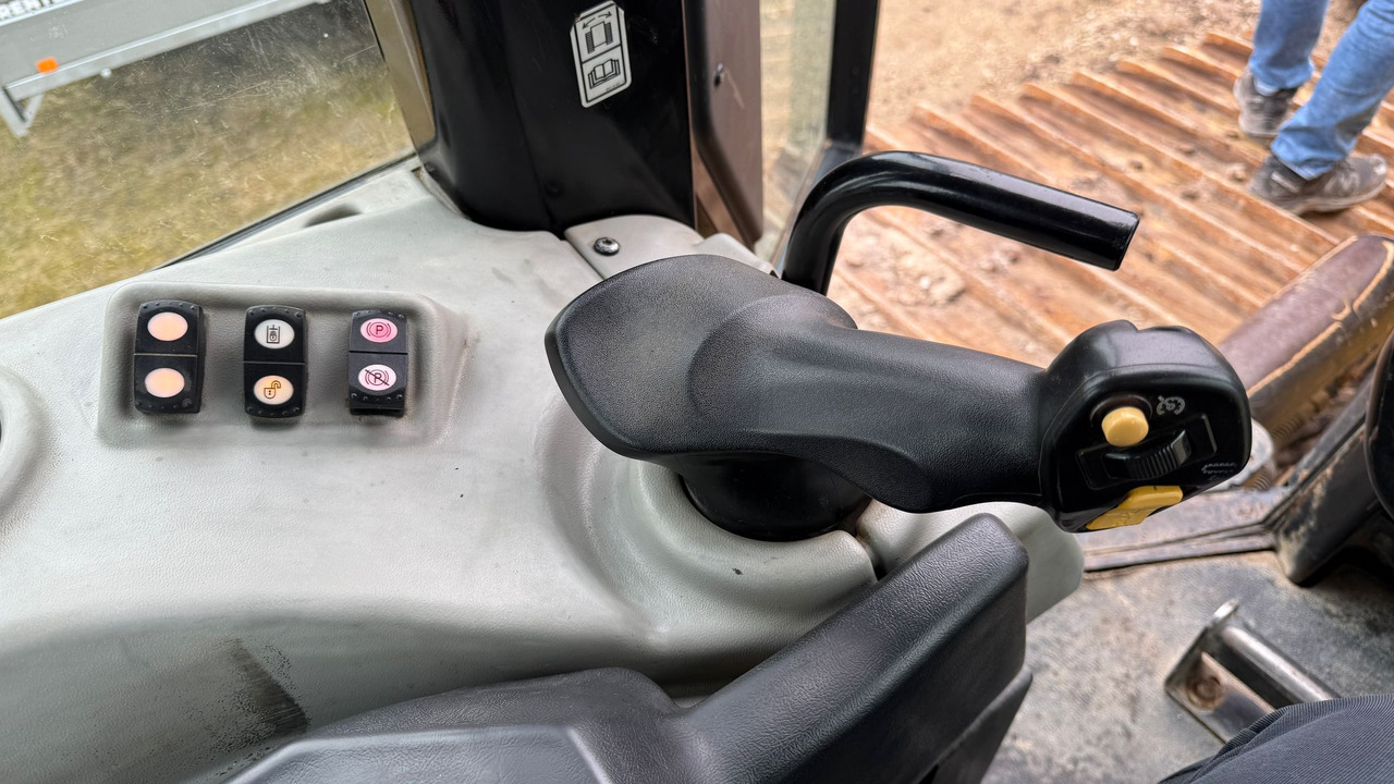 Buldôzer CAT D6N LGP: foto 11