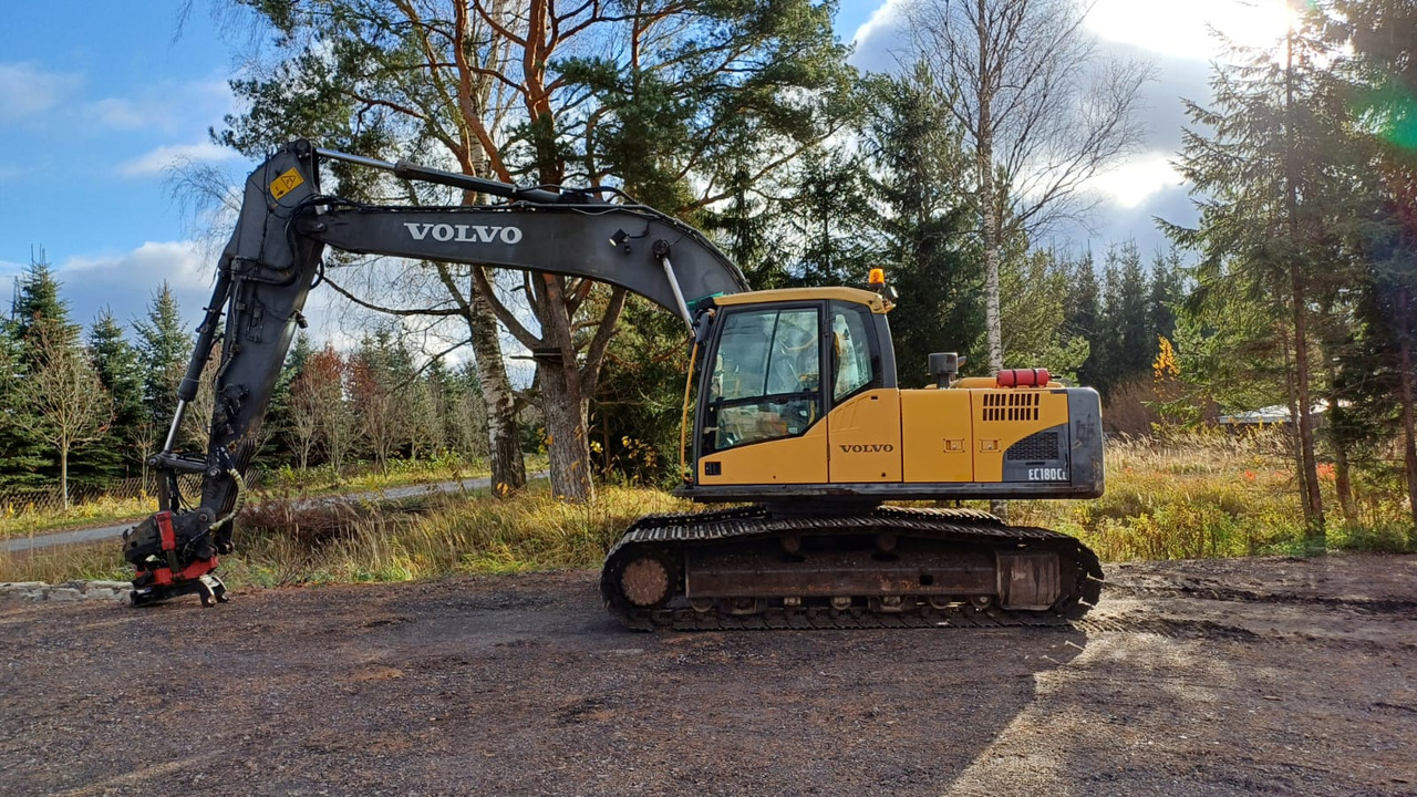 VOLVO EC180CL - Escavadora de rastos: foto 2 VOLVO EC180CL - Escavadora de rastos: foto 2