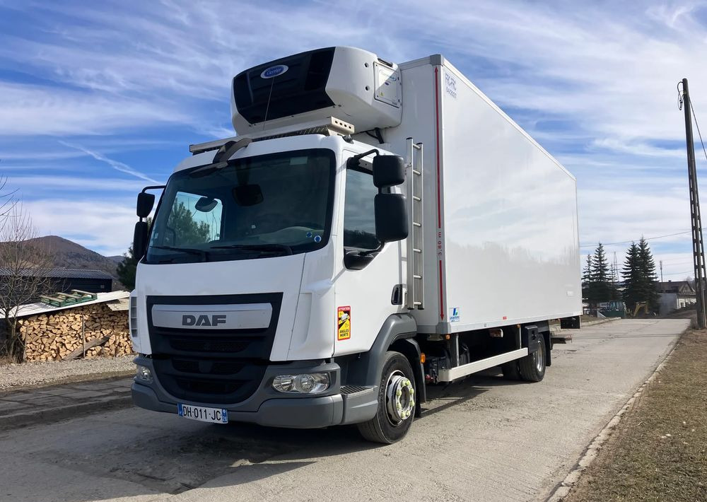 DAF Daf LF 12.210 chłodnia multi temperatura 16 palet - Camião frigorífico: foto 1 DAF Daf LF 12.210 chłodnia multi temperatura 16 palet - Camião frigorífico: foto 1
