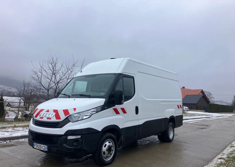 Iveco Daily 35c16 blaszak KLIMA SPROWADZONY serwisówka - Furgão: foto 1 Iveco Daily 35c16 blaszak KLIMA SPROWADZONY serwisówka - Furgão: foto 1