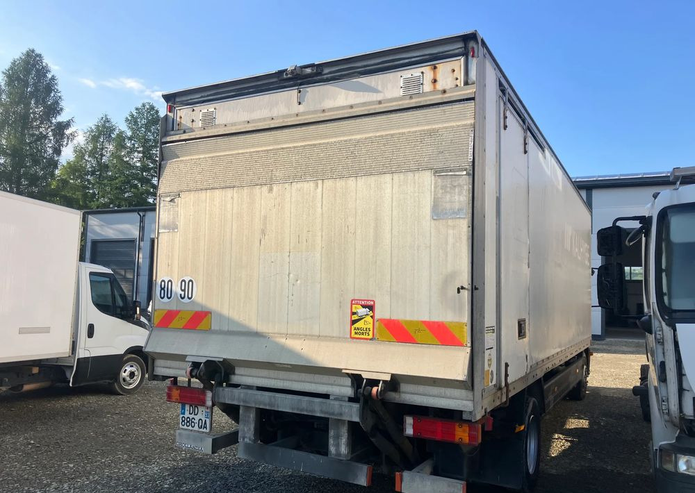 Mercedes-Benz Atego 1218 kurierka kontener - Camião furgão: foto 4 Mercedes-Benz Atego 1218 kurierka kontener - Camião furgão: foto 4