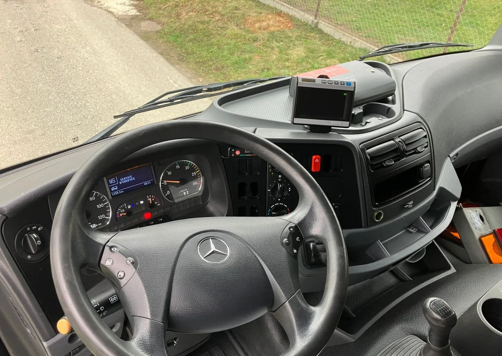 Mercedes-Benz Mercedes Axor 1829  Rama do zabudowy kiper beczka hakowiec laweta - Camião chassi: foto 5 Mercedes-Benz Mercedes Axor 1829  Rama do zabudowy kiper beczka hakowiec laweta - Camião chassi: foto 5