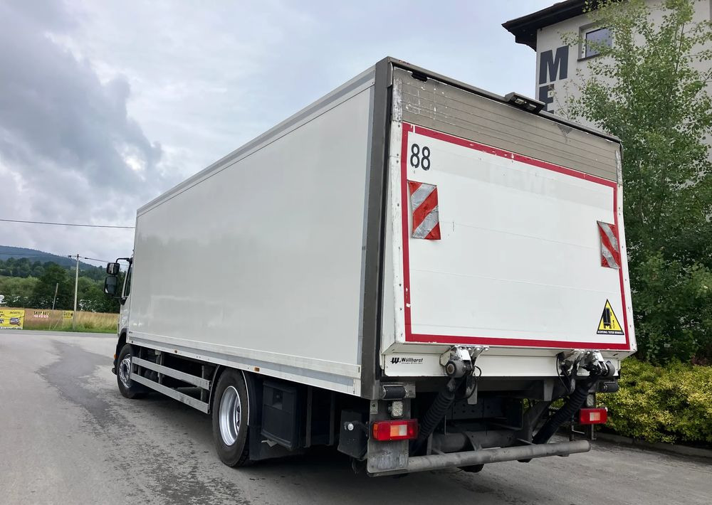 Volvo VOLVO FE 320 izoterma kontener - Camião frigorífico: foto 4 Volvo VOLVO FE 320 izoterma kontener - Camião frigorífico: foto 4