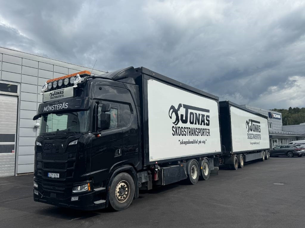 Scania S650 B6x2 Komplett flisekipage - Camião basculante: foto 1 Scania S650 B6x2 Komplett flisekipage - Camião basculante: foto 1