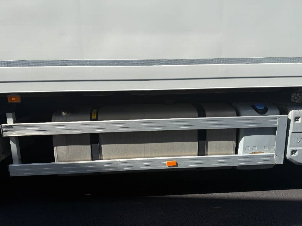 Volvo FH 540 6x2 - Camião furgão: foto 4 Volvo FH 540 6x2 - Camião furgão: foto 4