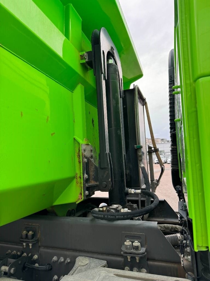 Volvo FM 8*4 - Camião basculante: foto 5 Volvo FM 8*4 - Camião basculante: foto 5