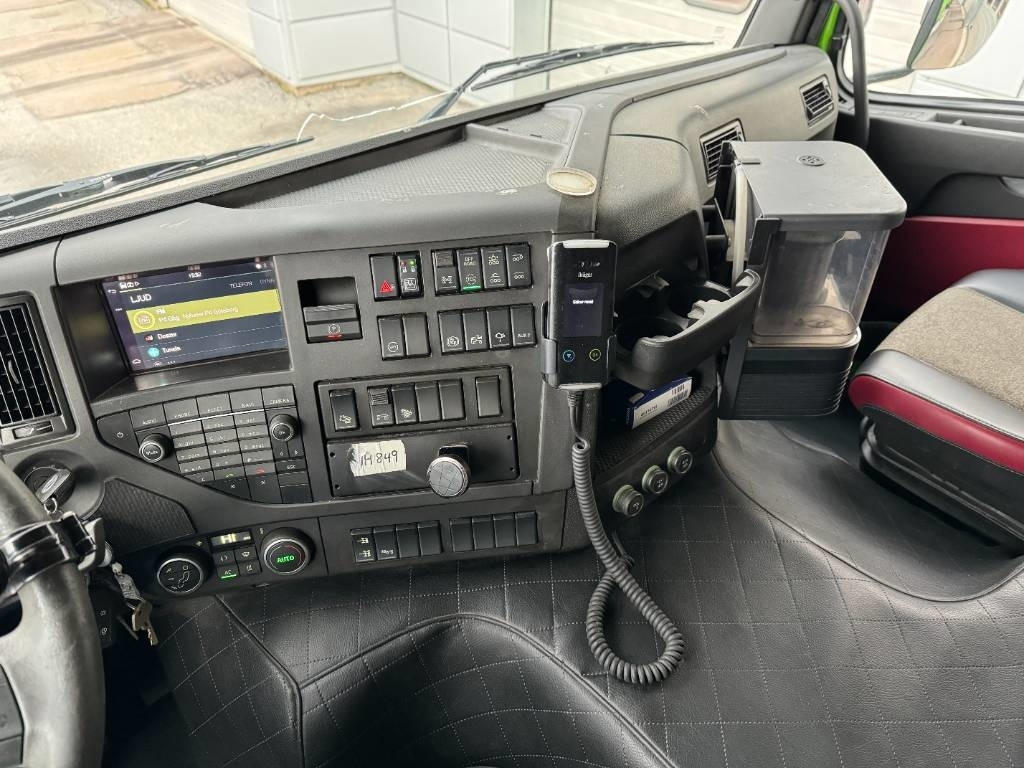Volvo FM 8*4 - Camião basculante: foto 3 Volvo FM 8*4 - Camião basculante: foto 3
