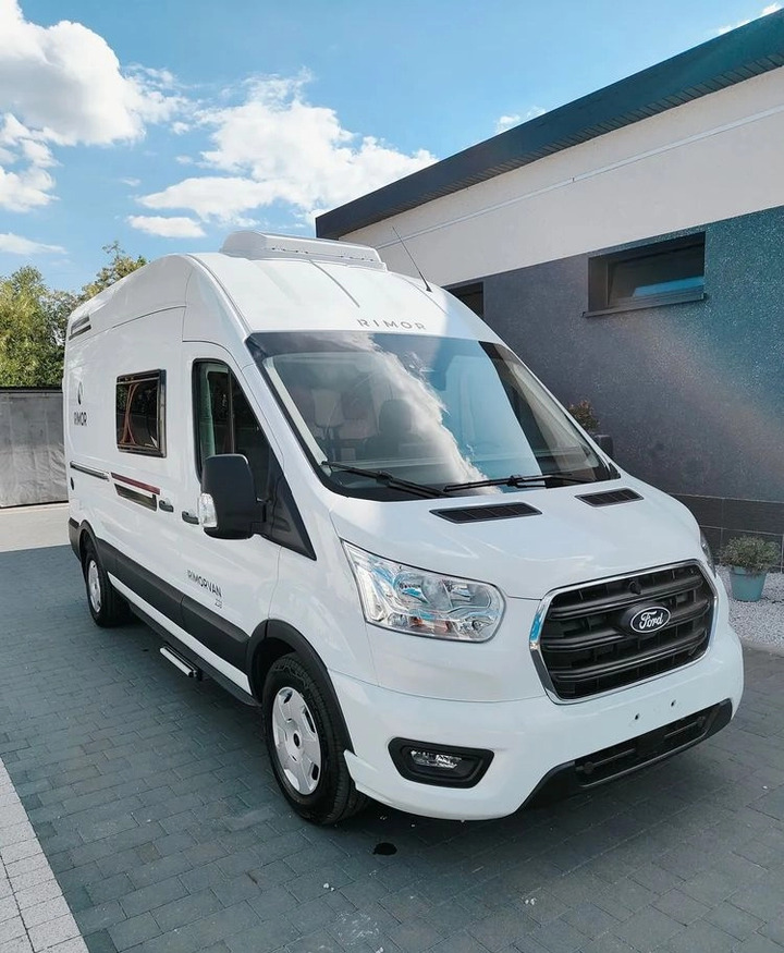 FORD Rimor NEW Ford Van 238 Truma Diesel Roller Shutters Remis AUTOMAT - Campervan: foto 1 FORD Rimor NEW Ford Van 238 Truma Diesel Roller Shutters Remis AUTOMAT - Campervan: foto 1