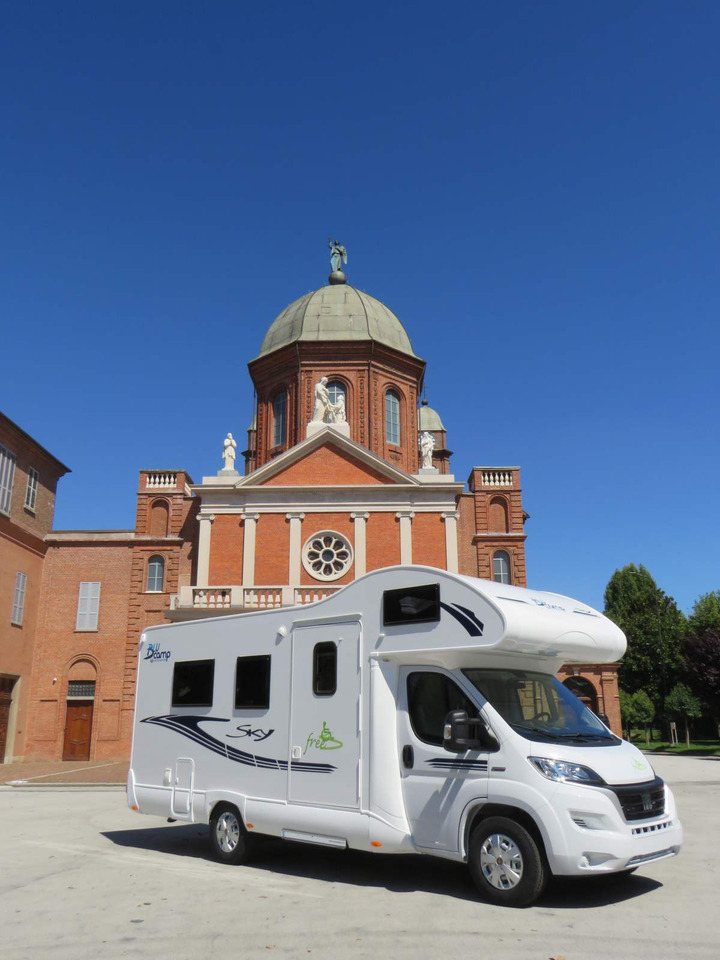 Fiat Ducato RETRACTABLE PLATFORM (300KG CAPACITY) - Autocaravana capucine: foto 4 Fiat Ducato RETRACTABLE PLATFORM (300KG CAPACITY) - Autocaravana capucine: foto 4