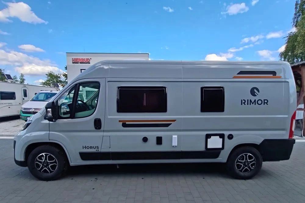 Fiat Ducato Rimor Horus 45 NEW AUTOMAT Grau Truma Diesel Lampen FULL LED 4-Sitzer - Campervan: foto 4 Fiat Ducato Rimor Horus 45 NEW AUTOMAT Grau Truma Diesel Lampen FULL LED 4-Sitzer - Campervan: foto 4