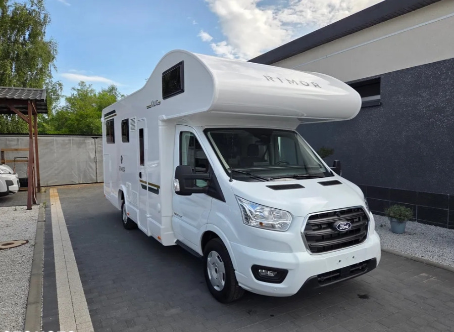 RIMOR Rimor KILIG 695 NEW Retrofitted 5-Passenger Winterized Camera Navigation - Campervan: foto 1 RIMOR Rimor KILIG 695 NEW Retrofitted 5-Passenger Winterized Camera Navigation - Campervan: foto 1