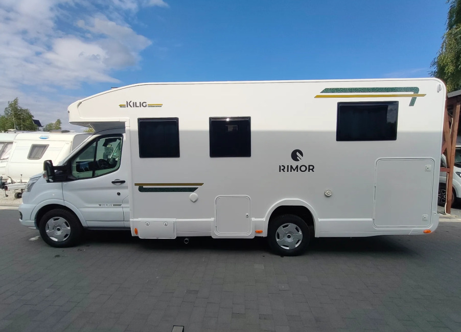 RIMOR Rimor KILIG 95 Plus NEW Retrofitted 5 Passenger Winter Camera Navigation - Campervan: foto 3 RIMOR Rimor KILIG 95 Plus NEW Retrofitted 5 Passenger Winter Camera Navigation - Campervan: foto 3