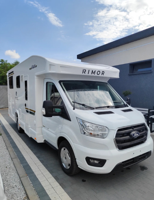 RIMOR Rimor KILIG 95 Plus NEW Retrofitted 5 Passenger Winter Camera Navigation - Campervan: foto 1 RIMOR Rimor KILIG 95 Plus NEW Retrofitted 5 Passenger Winter Camera Navigation - Campervan: foto 1