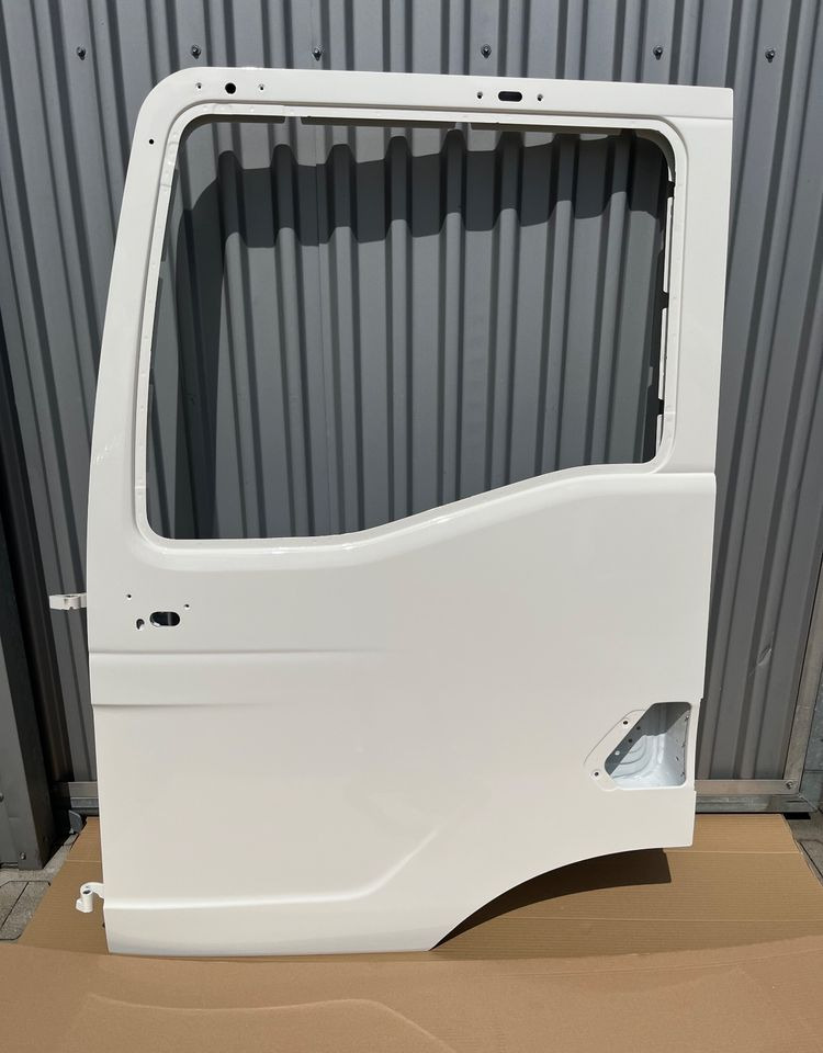 Drzwi lewe MAN TGS TG3 TGM TGL euro 6 drzwi kierowcy nowy model - Porta e peças por Camião: foto 1 Drzwi lewe MAN TGS TG3 TGM TGL euro 6 drzwi kierowcy nowy model - Porta e peças por Camião: foto 1