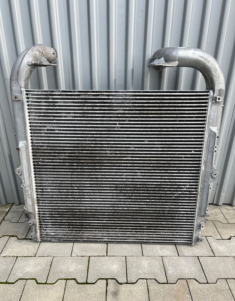 Intercooler Scania R euro 6 1949827 chłodnica powietrza - Sistema de arrefecimento por Camião: foto 1 Intercooler Scania R euro 6 1949827 chłodnica powietrza - Sistema de arrefecimento por Camião: foto 1