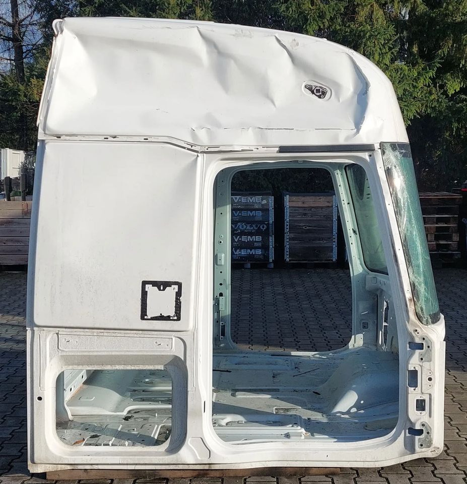 KABINA RENAULT GAMA T WYSOKA 2023R - Cabine por Camião: foto 3 KABINA RENAULT GAMA T WYSOKA 2023R - Cabine por Camião: foto 3
