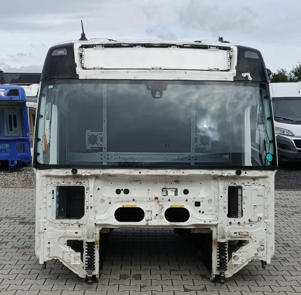 KABINA VOLVO FH4 - Cabine por Camião: foto 1 KABINA VOLVO FH4 - Cabine por Camião: foto 1