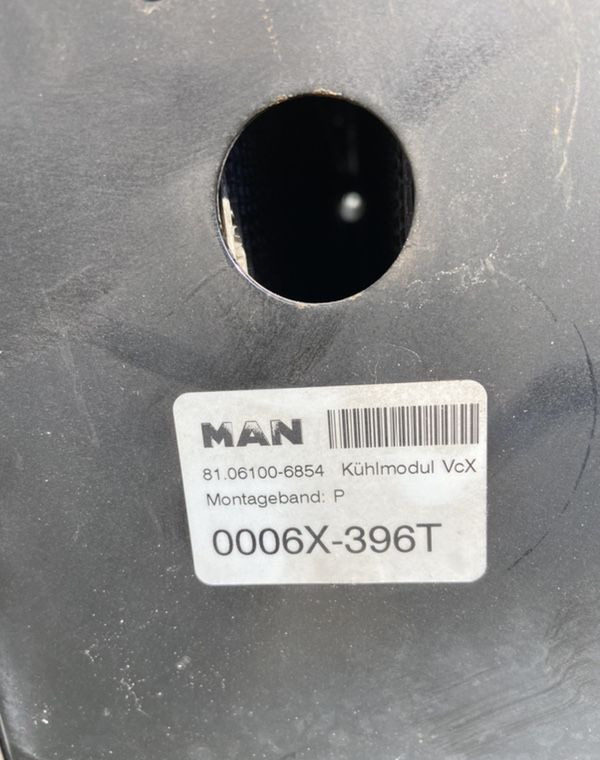 Komplet chłodnic MAN TGX euro 6 chłodnice 90 cm - Radiador por Camião: foto 4 Komplet chłodnic MAN TGX euro 6 chłodnice 90 cm - Radiador por Camião: foto 4