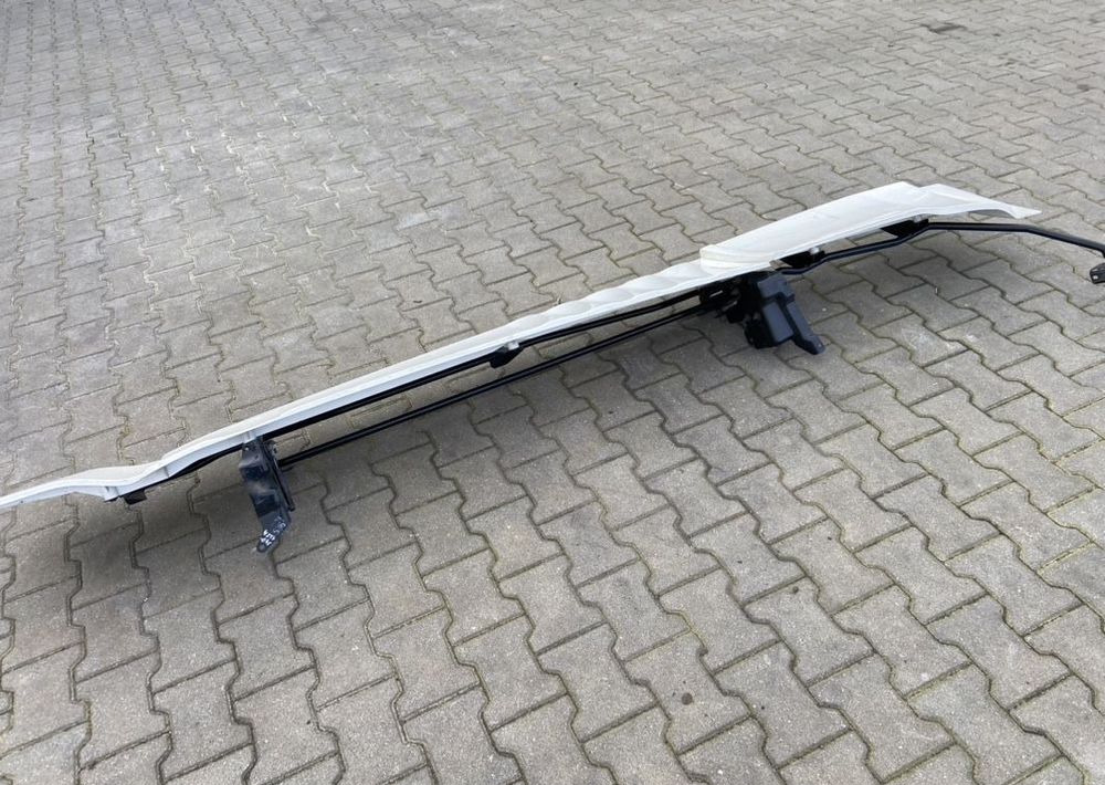 Kompletny spoiler zakabinowy MAN TGX euro 6 owiewka spojler - Aerodinâmica/ Aerofólio por Camião: foto 3 Kompletny spoiler zakabinowy MAN TGX euro 6 owiewka spojler - Aerodinâmica/ Aerofólio por Camião: foto 3