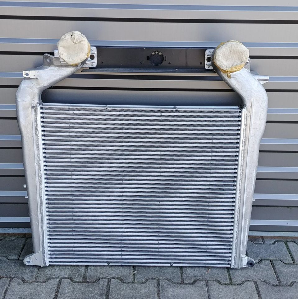 MAN TGS TG3 CHŁODNICA POWIETRZA INTERCOOLER NOWY - Intercooler por Camião: foto 1 MAN TGS TG3 CHŁODNICA POWIETRZA INTERCOOLER NOWY - Intercooler por Camião: foto 1