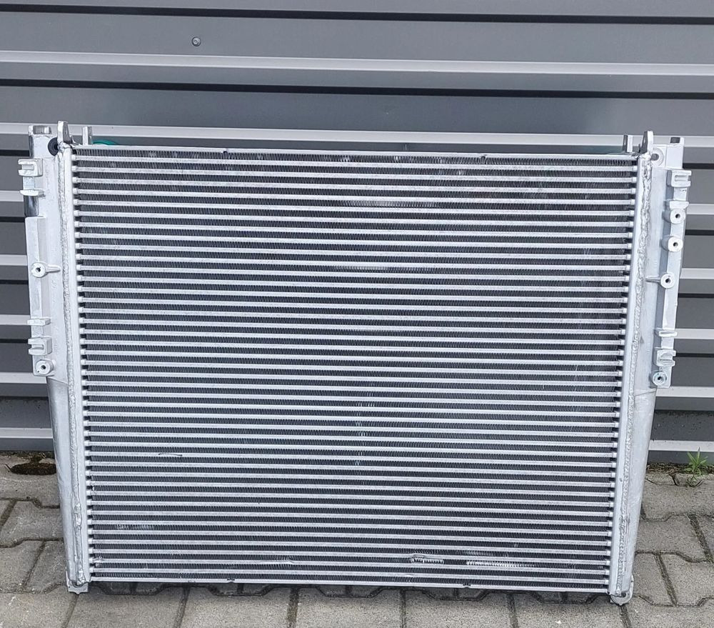 MERCEDES ACTROS MP4 CHŁODNICA POWIETRZA INTERCOOLER NOWA - Radiador por Automóvel: foto 2 MERCEDES ACTROS MP4 CHŁODNICA POWIETRZA INTERCOOLER NOWA - Radiador por Automóvel: foto 2
