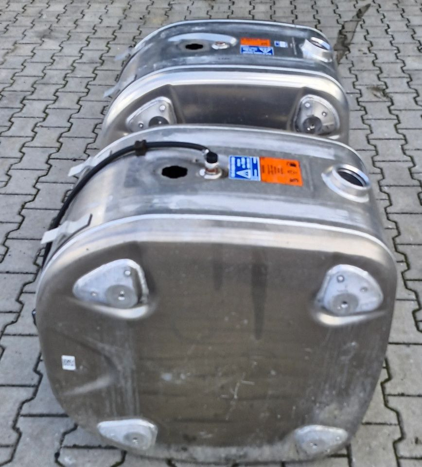 SCANIA R S ZBIORNIK PALIWA 200L NOWY - Tanque de combustível por Camião: foto 3 SCANIA R S ZBIORNIK PALIWA 200L NOWY - Tanque de combustível por Camião: foto 3