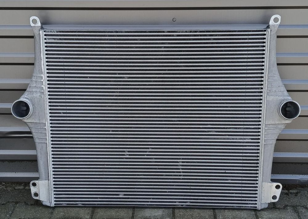 Scania S CHŁODNICA POWIETRZA INTERCOOLER 2433151 - Sistema de arrefecimento: foto 1 Scania S CHŁODNICA POWIETRZA INTERCOOLER 2433151 - Sistema de arrefecimento: foto 1