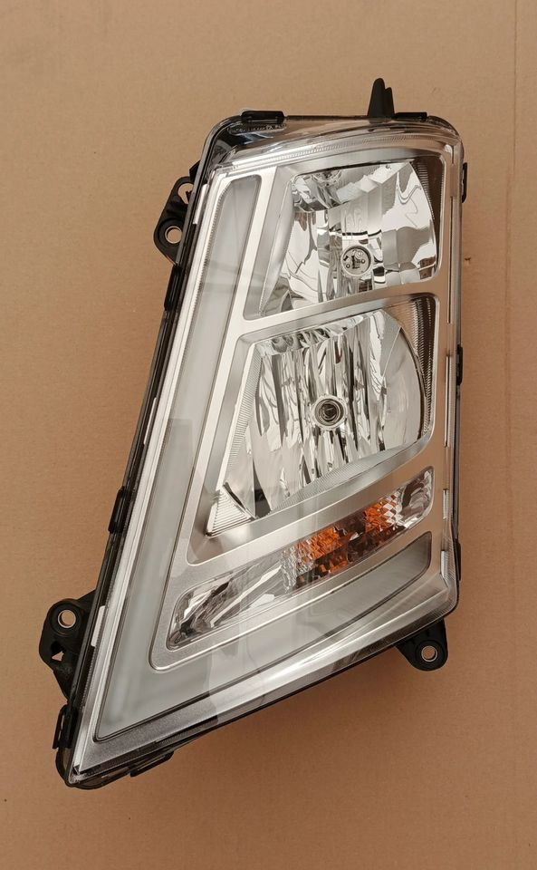 VOLVO FH4 LAMPA PRZEDNIA LEWA H7 2024r 24159327 - Iluminação por Camião: foto 1 VOLVO FH4 LAMPA PRZEDNIA LEWA H7 2024r 24159327 - Iluminação por Camião: foto 1
