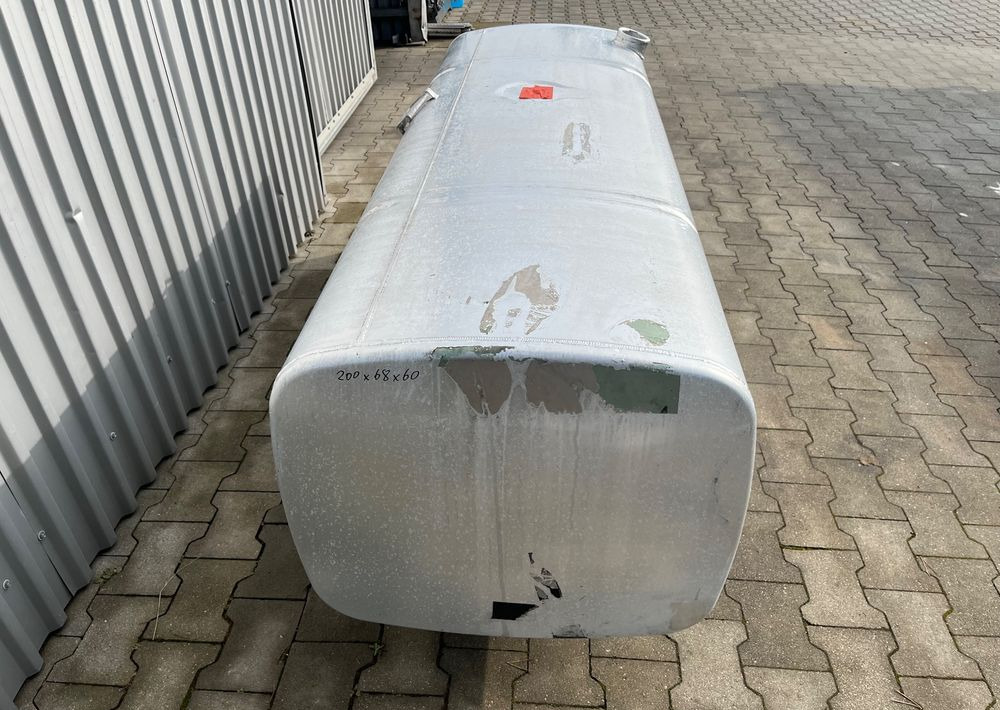 Zbiornik paliwa DAF XF CF 690 litrów bak - Tanque de combustível por Camião: foto 4 Zbiornik paliwa DAF XF CF 690 litrów bak - Tanque de combustível por Camião: foto 4