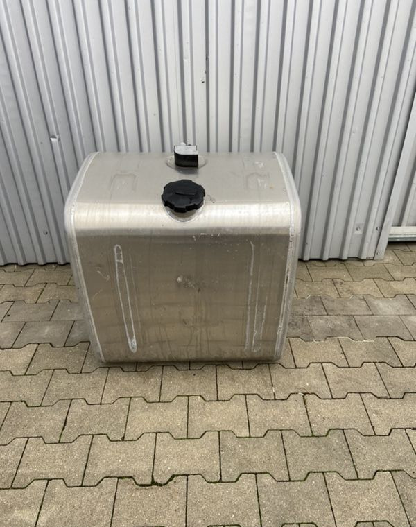 Zbiornik paliwa Volvo FH FM Renault 285 litrów jak NOWY bak - Tanque de combustível por Camião: foto 1 Zbiornik paliwa Volvo FH FM Renault 285 litrów jak NOWY bak - Tanque de combustível por Camião: foto 1