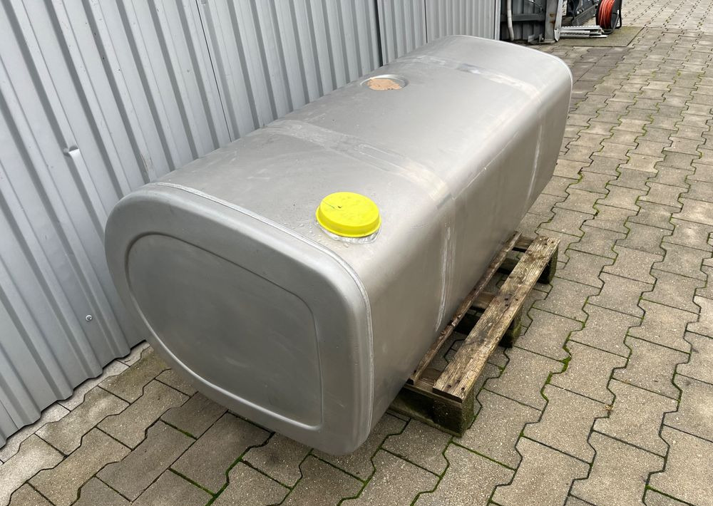 Zbiornik paliwa Volvo FH FM Renault 445 litrów bak low deck - Sistema de combustível por Camião: foto 3 Zbiornik paliwa Volvo FH FM Renault 445 litrów bak low deck - Sistema de combustível por Camião: foto 3