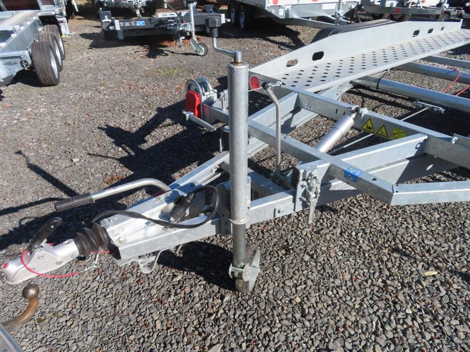 Böckmann, Autotransporter, 2,7 to. kippbar, 100 km, PKW Anhänger - Reboque transporte de veículos: foto 3 Böckmann, Autotransporter, 2,7 to. kippbar, 100 km, PKW Anhänger - Reboque transporte de veículos: foto 3