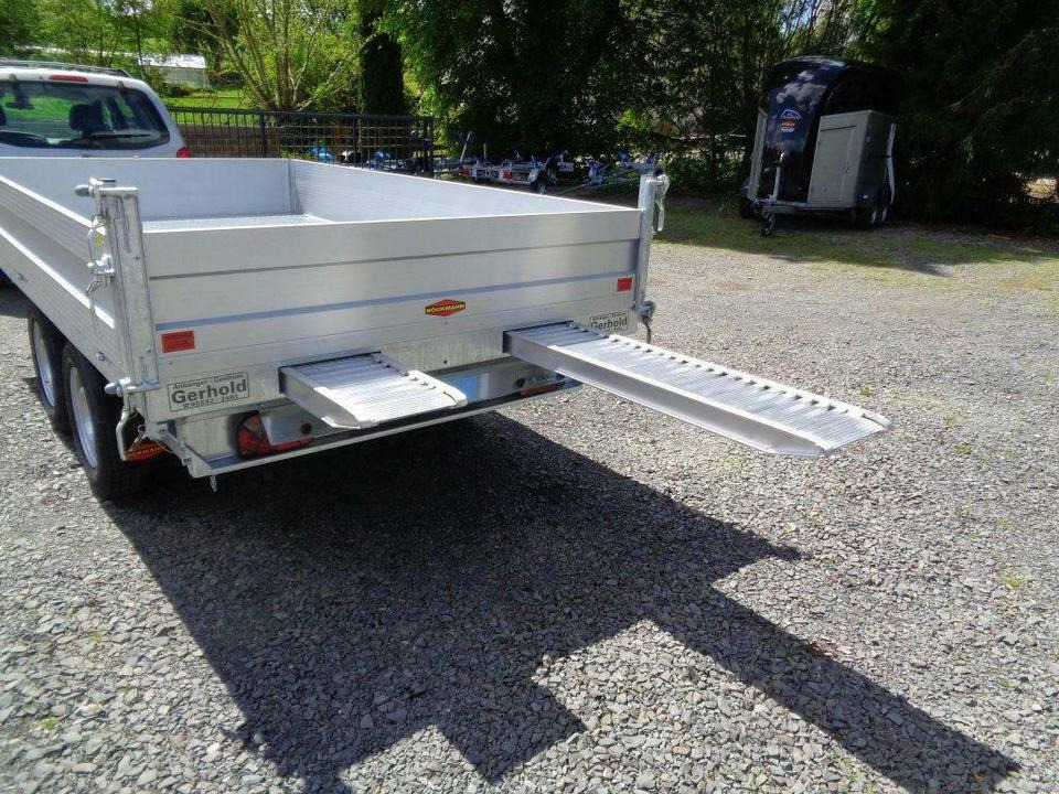 Reboque basculante Böckmann PKW-Anhänger Elektro-Dreiseitenkipper 3,5 to. sofort: foto 9