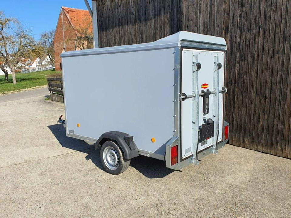 Böckmann PKW-Anhänger Koffer 1,35t Auffahrrampe Ladehöhe 42cm - Reboque para carros: foto 5 Böckmann PKW-Anhänger Koffer 1,35t Auffahrrampe Ladehöhe 42cm - Reboque para carros: foto 5