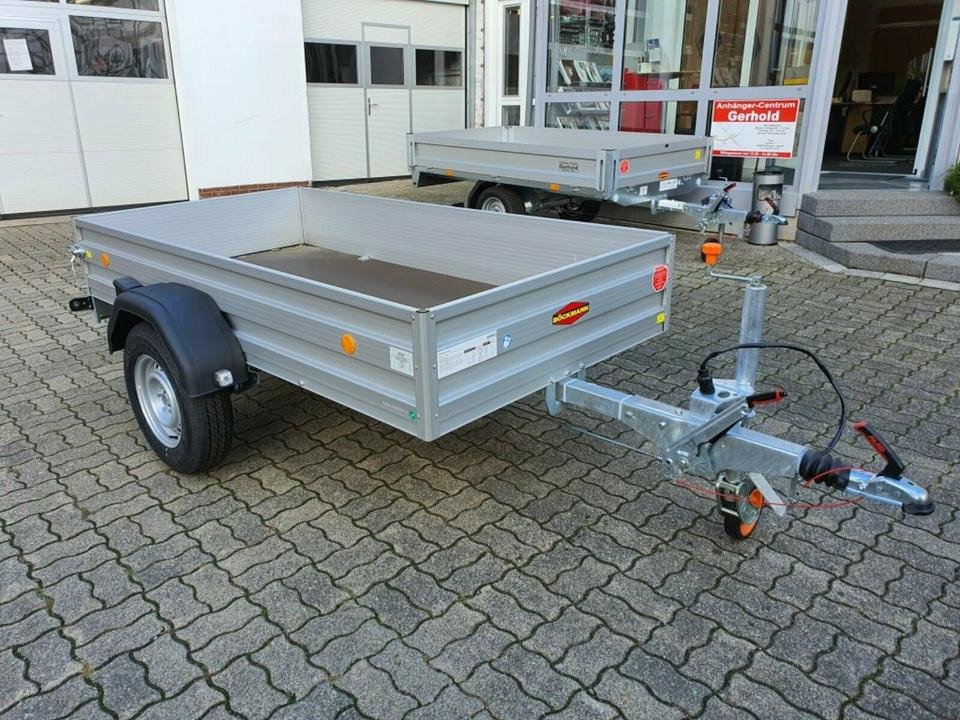 Böckmann PKW Anhänger mit Gitteraufsatz 100 km/h 1.35to - Reboque para carros: foto 2 Böckmann PKW Anhänger mit Gitteraufsatz 100 km/h 1.35to - Reboque para carros: foto 2