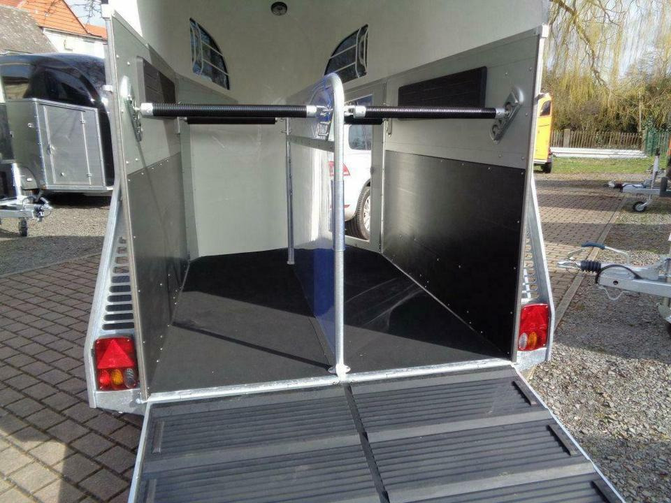 Böckmann Pferdeanhänger, Champion R, ALUBODEN, SaKa, 100 km/h - Reboque para cavalos: foto 5 Böckmann Pferdeanhänger, Champion R, ALUBODEN, SaKa, 100 km/h - Reboque para cavalos: foto 5