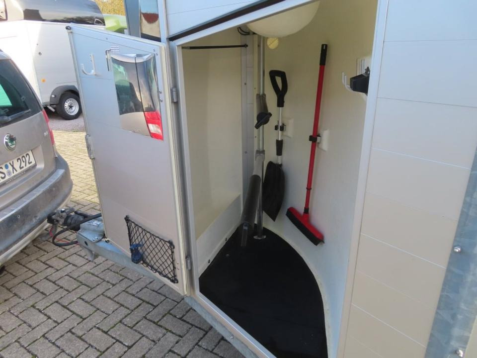 Böckmann, Pferdeanhänger, Champion R, top, SaKa. 100 km/h - Reboque para cavalos: foto 3 Böckmann, Pferdeanhänger, Champion R, top, SaKa. 100 km/h - Reboque para cavalos: foto 3