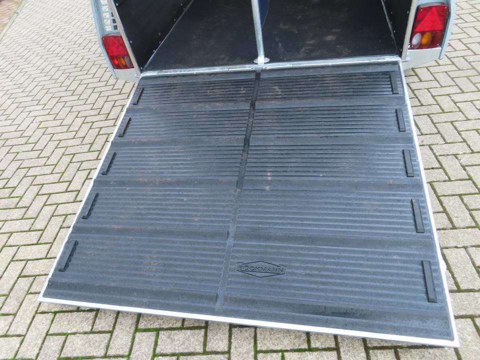 Reboque para cavalos Böckmann Pferdeanhänger, NEU Comfort 23, Sattelkammer,ALUBODEN: foto 12 Reboque para cavalos Böckmann Pferdeanhänger, NEU Comfort 23, Sattelkammer,ALUBODEN: foto 12
